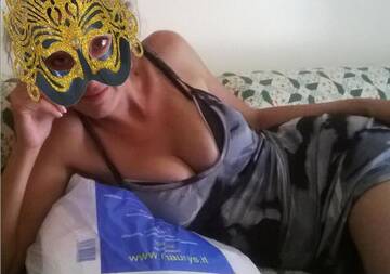 Public Photo of elenasquirtxxx