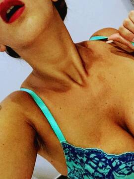 Public Photo of Dea_Fendi