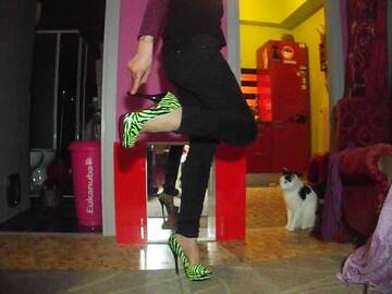 le mie scarpe stiletto zombie stile