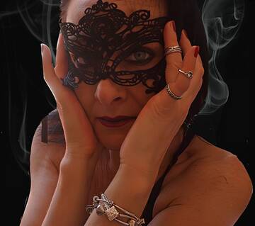 Public Photo of Coniglia-Bianca