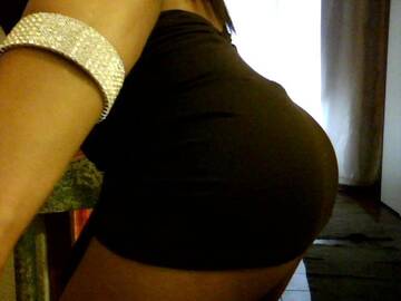 Public Photo of HotXXX_Vivian